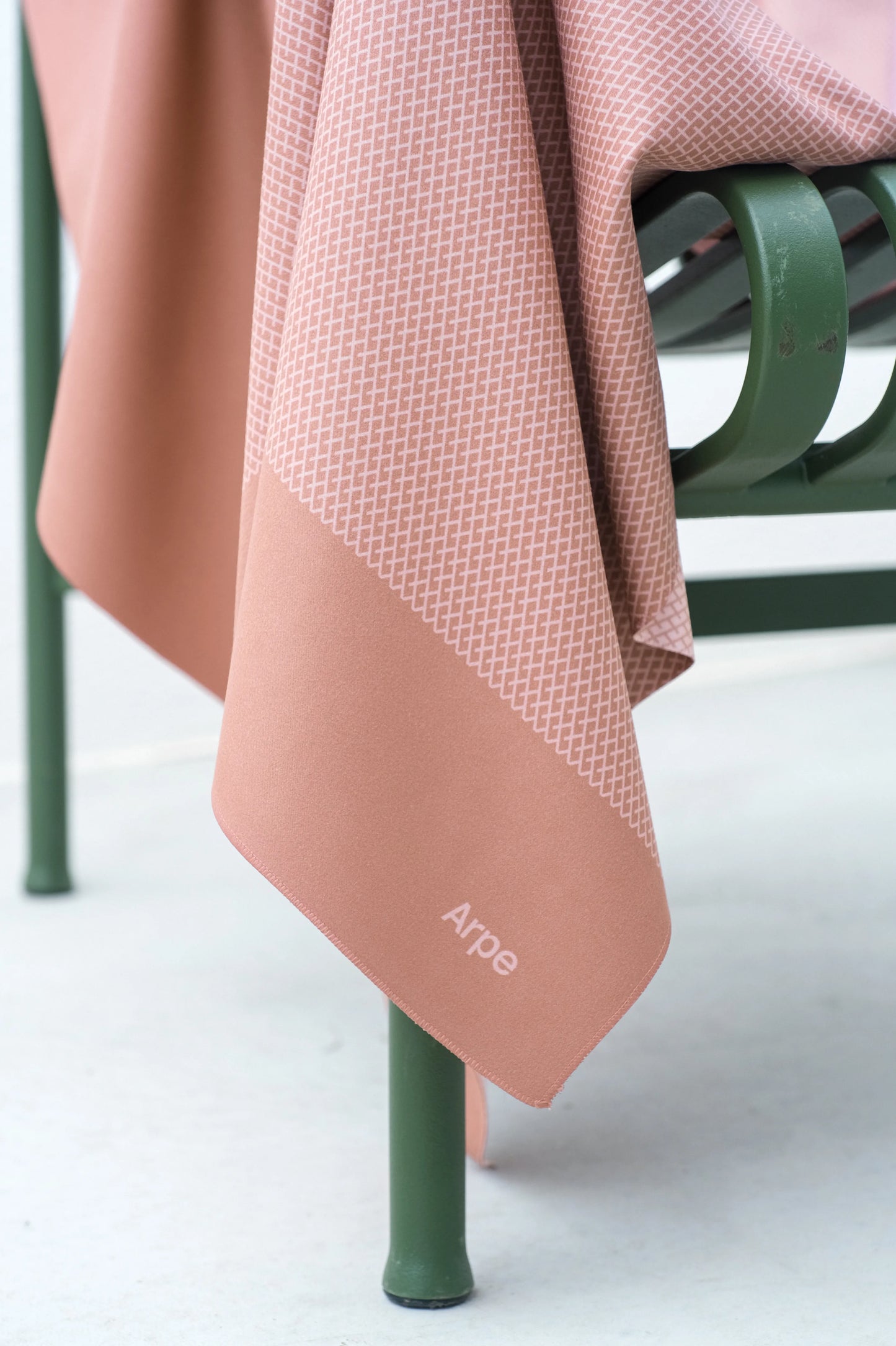 【数量限定】Arpe ベーシックコレクション バスタオル (50 x 95cm)