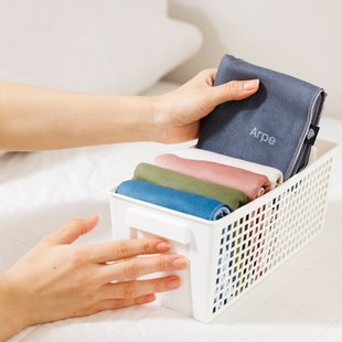畳んで収納したバスタオル